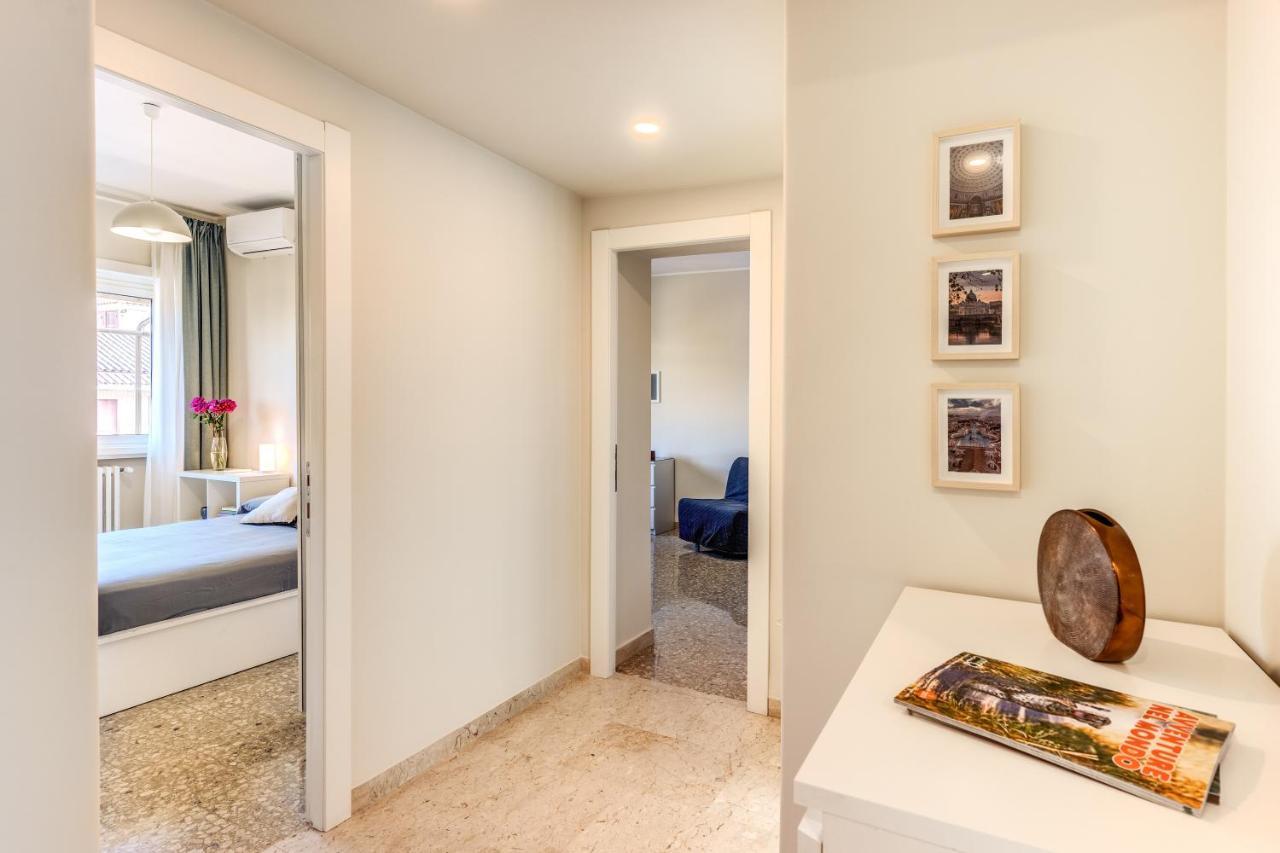 Holydom71 Apartment โรม ภายนอก รูปภาพ