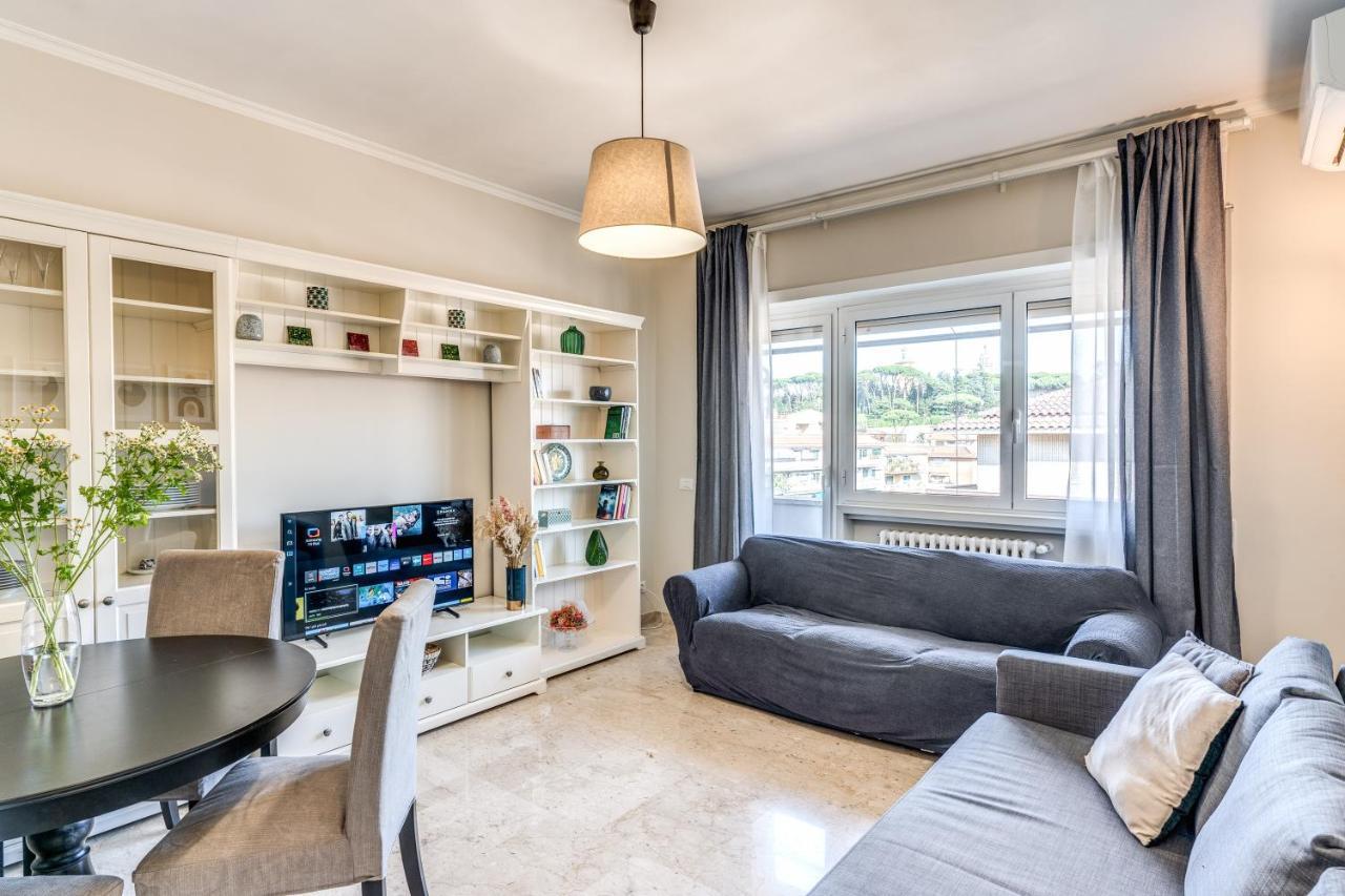 Holydom71 Apartment โรม ภายนอก รูปภาพ