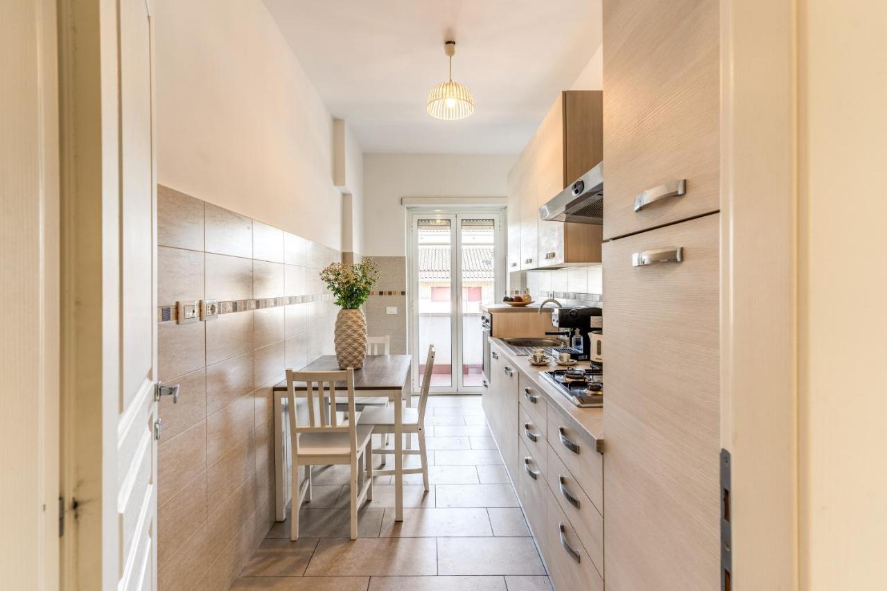 Holydom71 Apartment โรม ภายนอก รูปภาพ